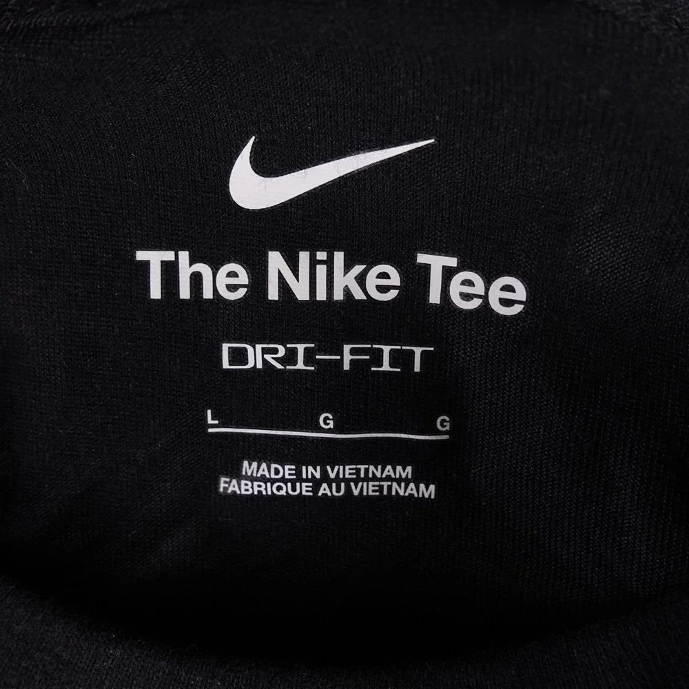 Nike LeBron James Strive For Greatness Dri-FIT Black Graphic T-Shirt Mens L‎ NEW